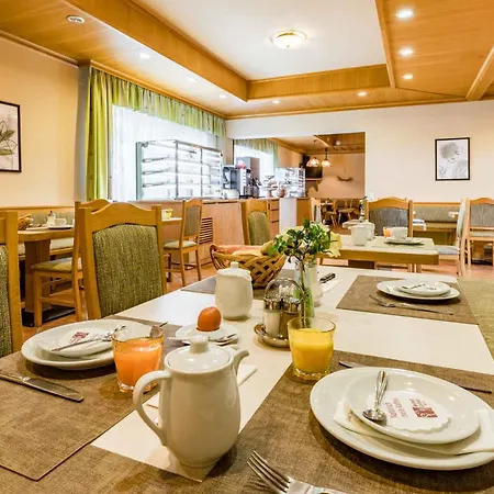 Garni Steinfeld Hotel