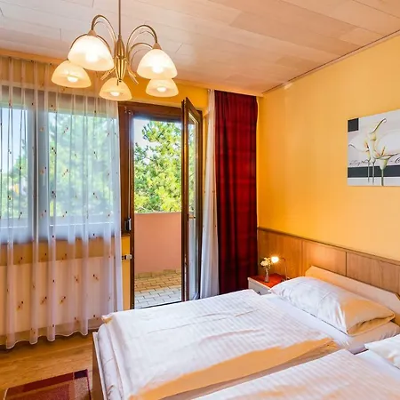 Hotell Garni Steinfeld 3*