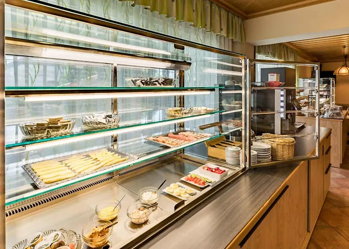 Hotel Garni Steinfeld 3*