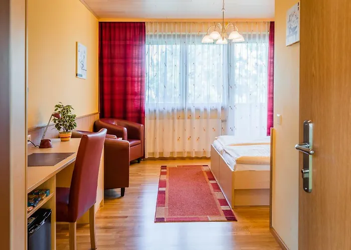 Garni Steinfeld 3* Wiener Neustadt